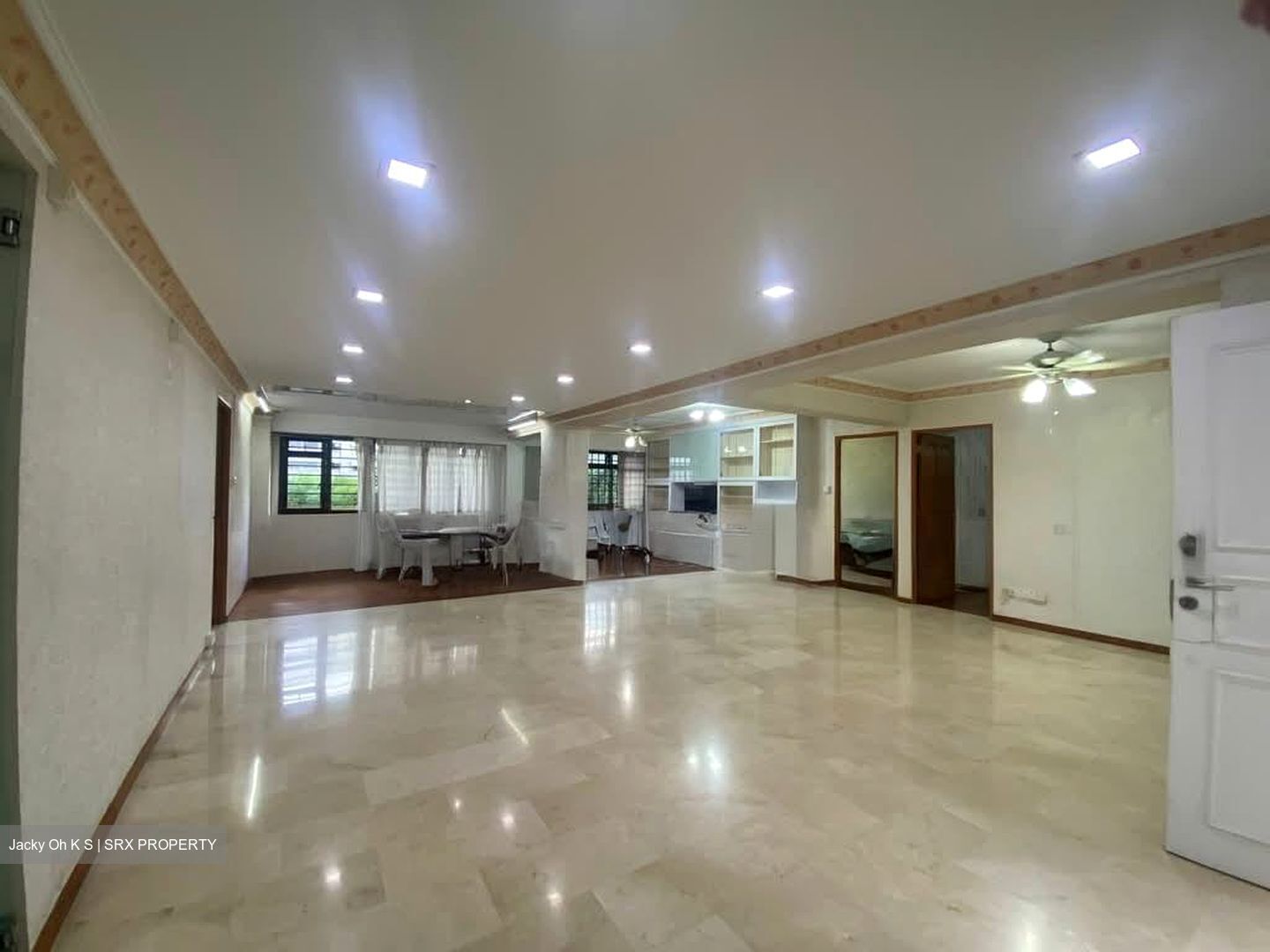 Blk 578 Hougang Avenue 4 (Hougang), HDB Executive #545092641